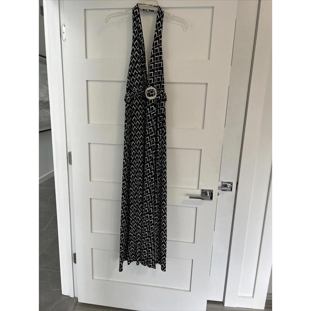 White House Black Market maxi halter dress size Small black white belted v-neck - Picture 7 of 7